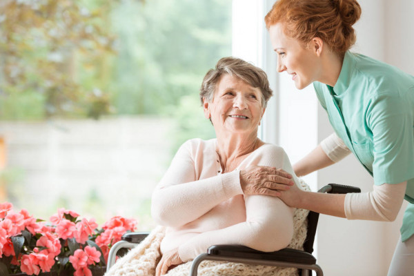 voluntariado en asilos de ancianos